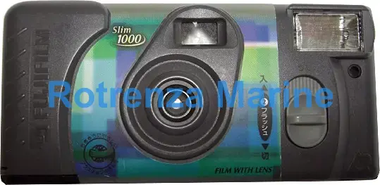 FILM WITH LENS W/FLASH 27'S
